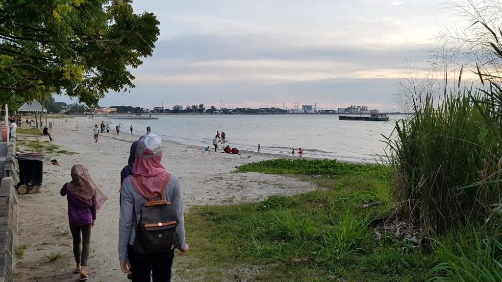Tokido Private Water Chalet Pd Port Dickson Bagian luar foto