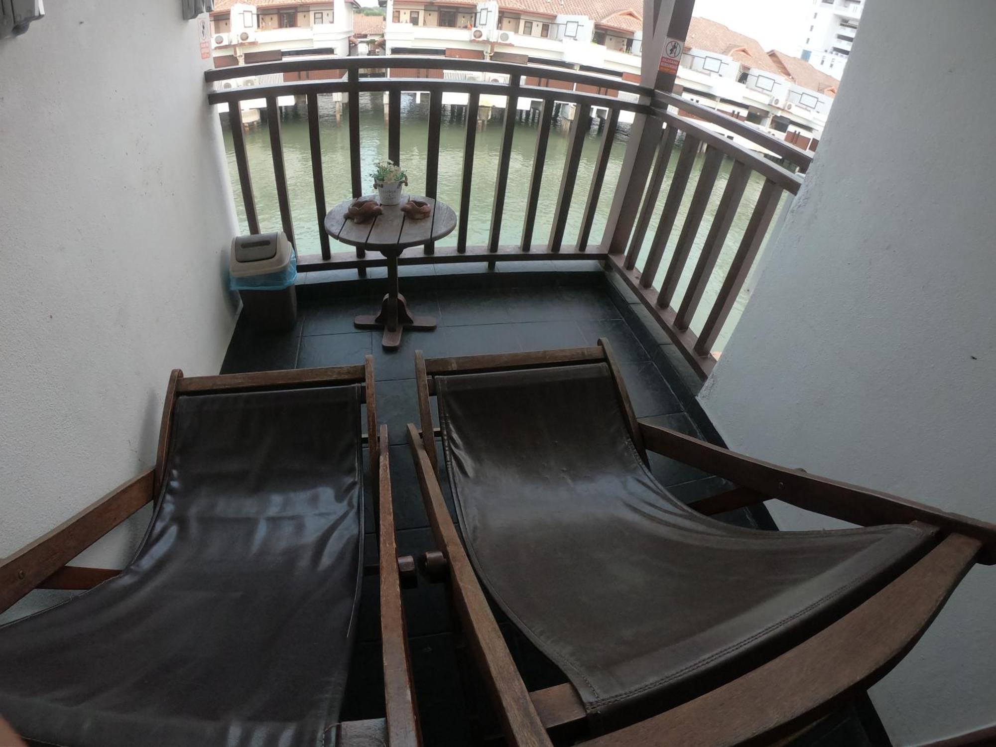 Tokido Private Water Chalet Pd Port Dickson Bagian luar foto